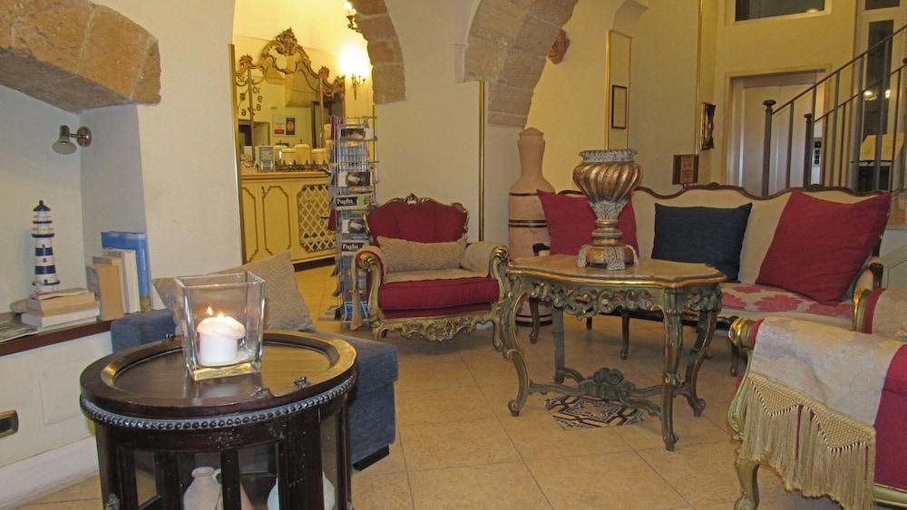 Hotel Akropolis - Museum Hotel Taranto Dış mekan fotoğraf