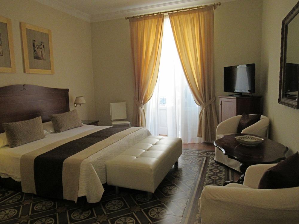 Hotel Akropolis - Museum Hotel Taranto Dış mekan fotoğraf