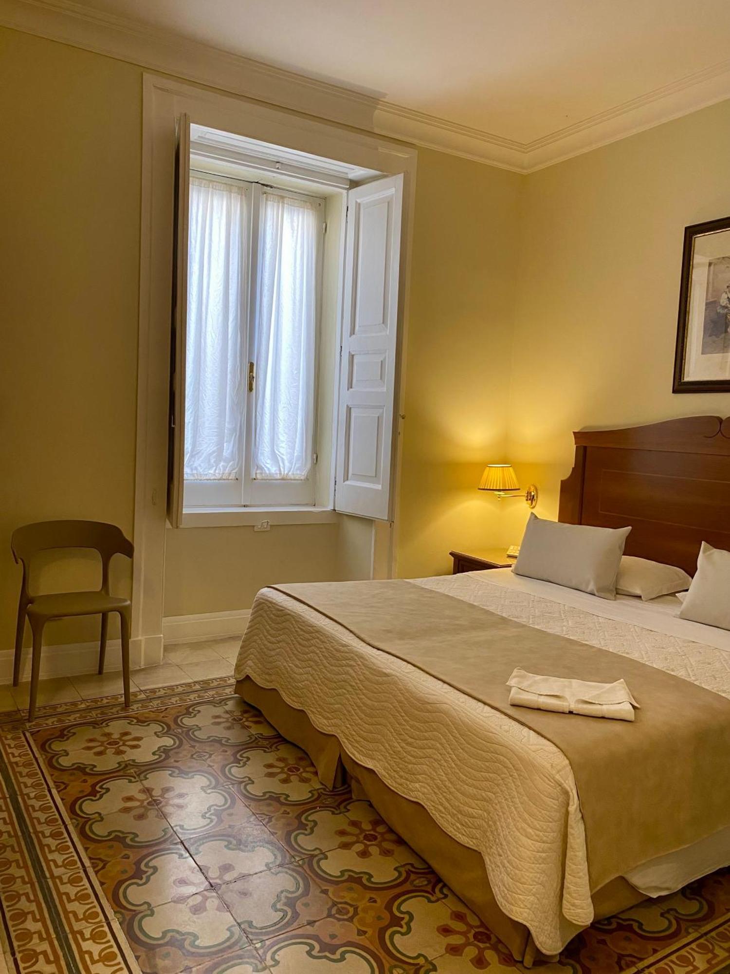 Hotel Akropolis - Museum Hotel Taranto Dış mekan fotoğraf