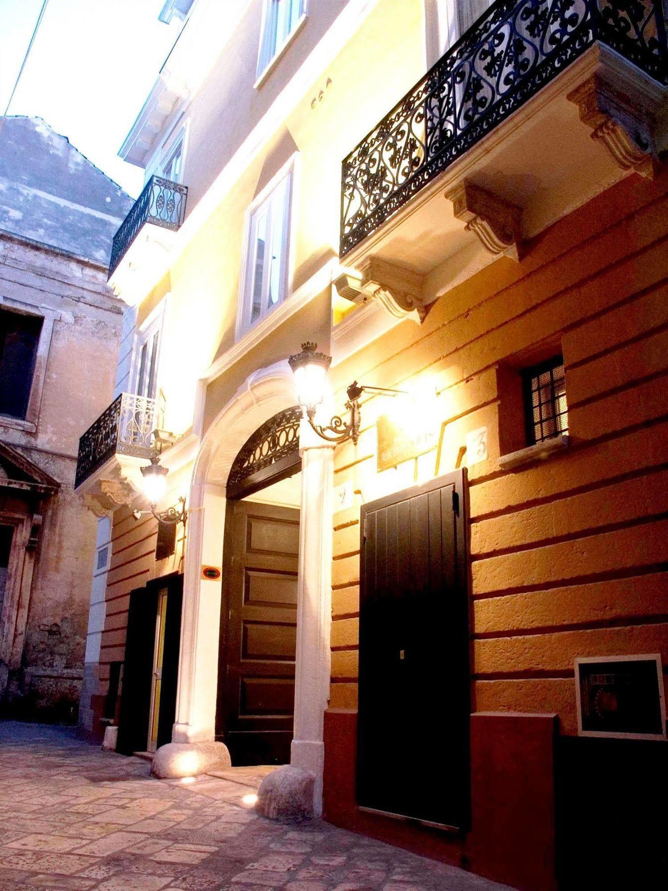 Hotel Akropolis - Museum Hotel Taranto Dış mekan fotoğraf